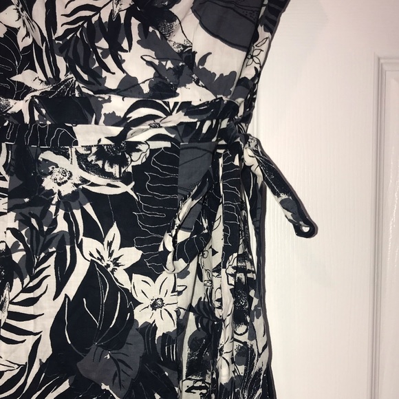 FLORAL NAVY BLUE DRESS SZ S - Picture 4 of 4